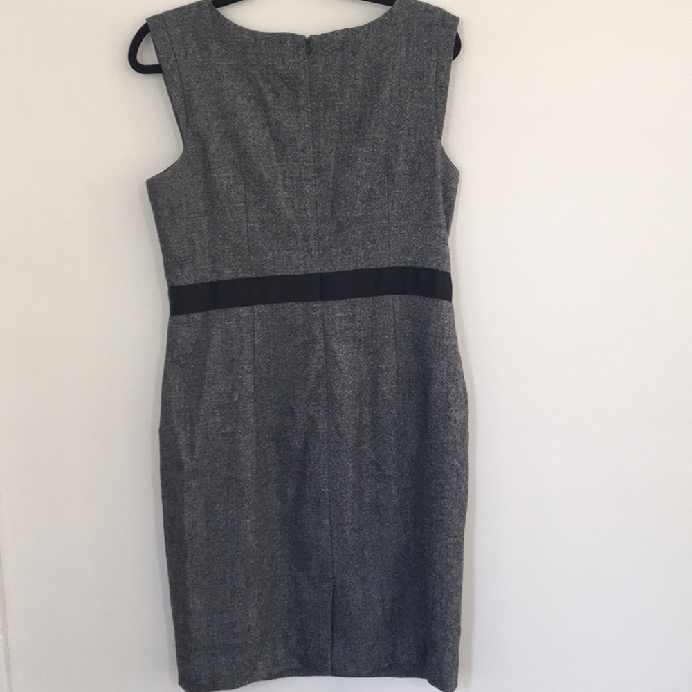 Dress - Picture 4 of 4